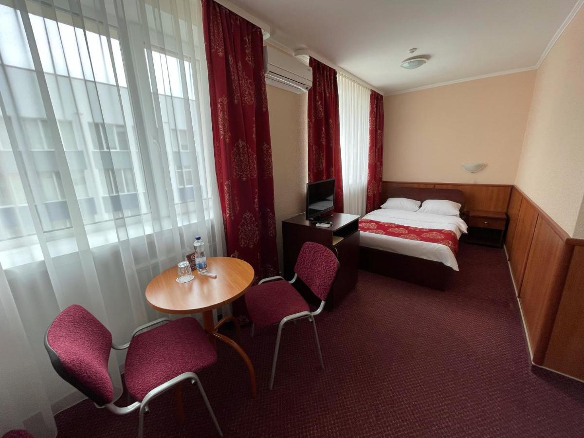 Hotel Complex Ukraine Lutsk Eksteriør bilde