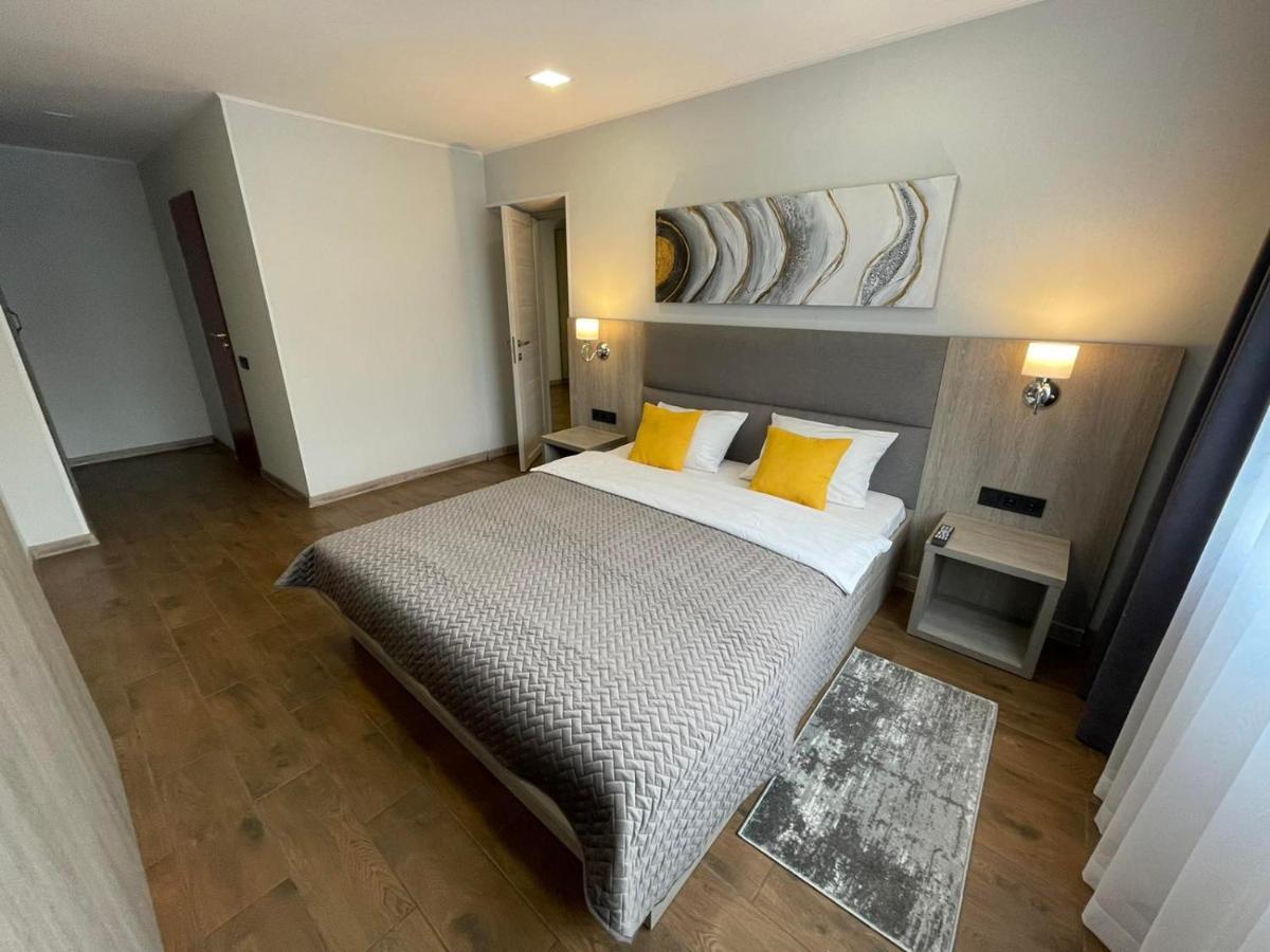 Hotel Complex Ukraine Lutsk Eksteriør bilde