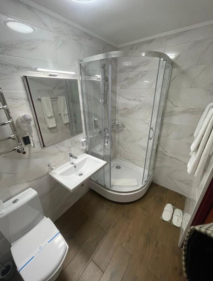 Hotel Complex Ukraine Lutsk Eksteriør bilde