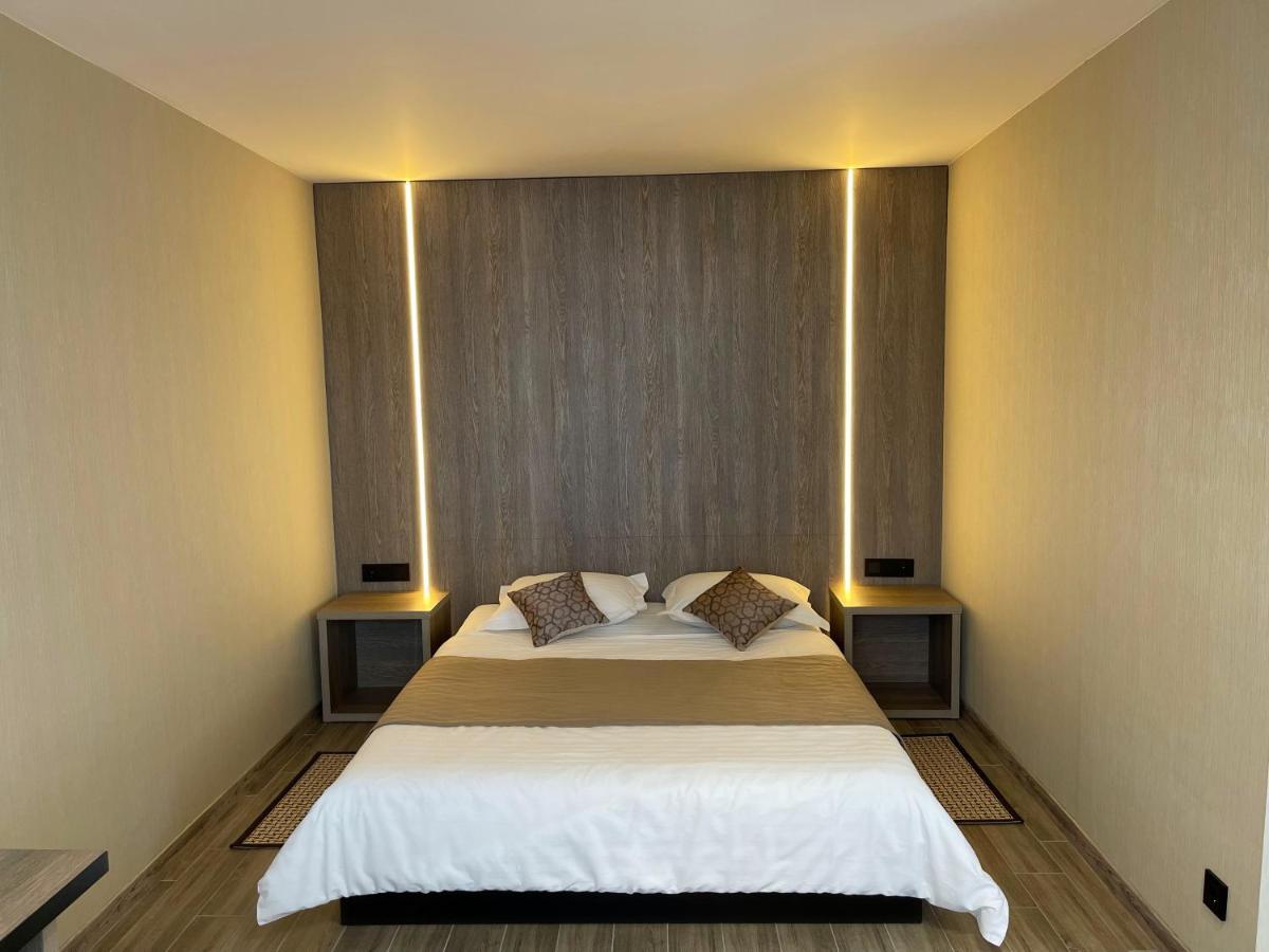 Hotel Complex Ukraine Lutsk Eksteriør bilde