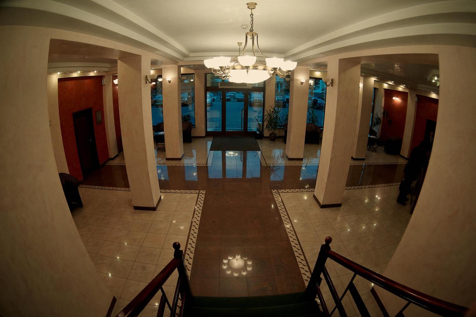 Hotel Complex Ukraine Lutsk Eksteriør bilde